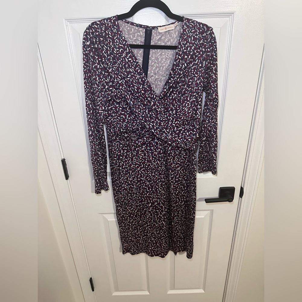 Tory Burch 100% Silk Interlock Twist Dress in Red Confetti Print Size Medium